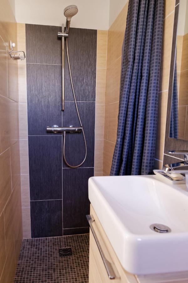 Les Tournelles Apartment Courbevoie Exterior photo